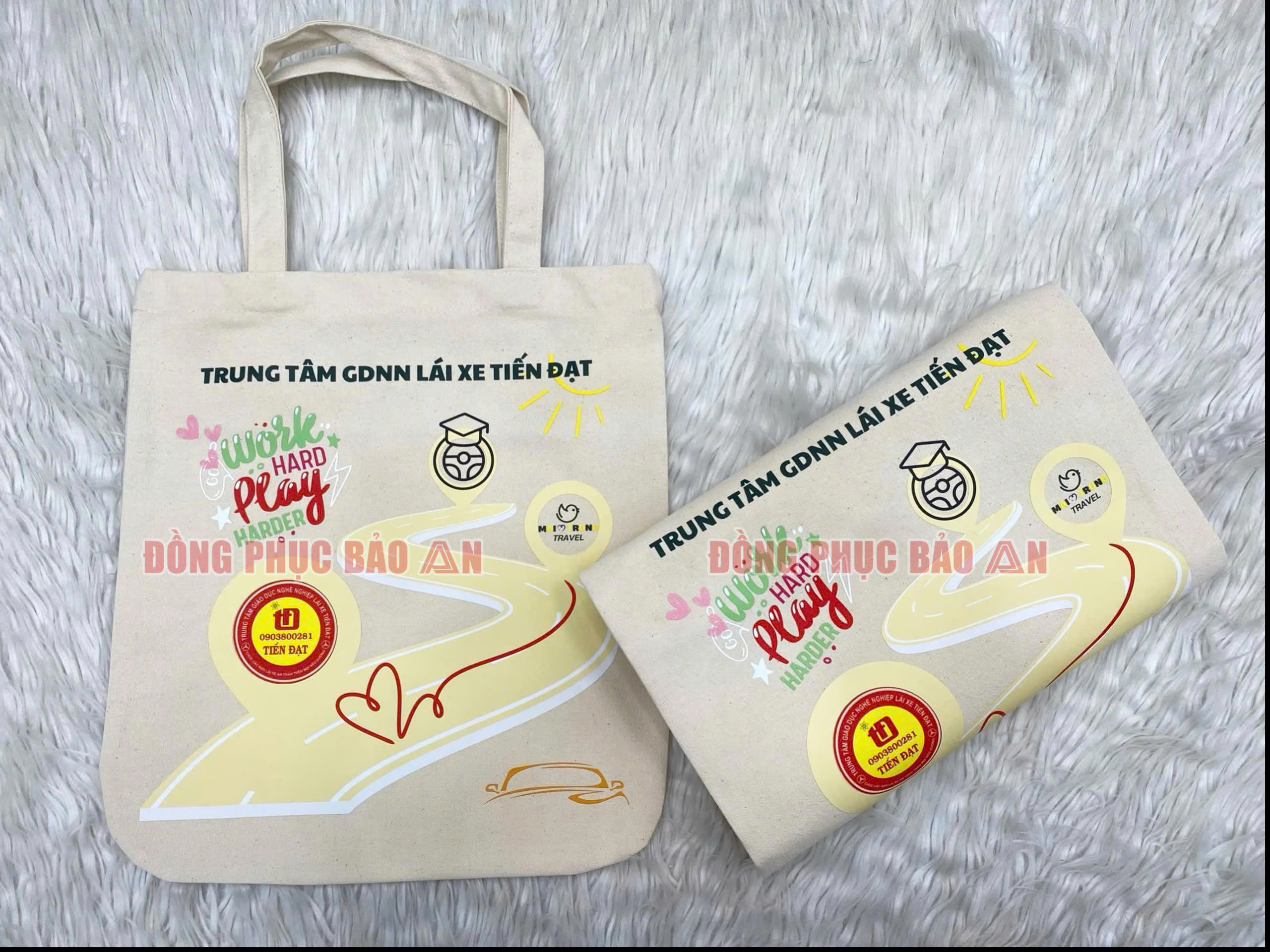tui-tote-vai-canvas