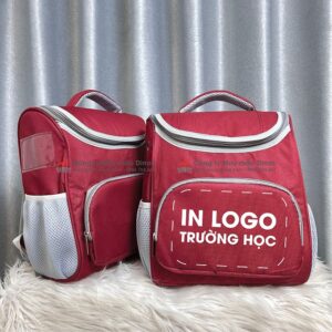 Balo chống gù mầm non màu đỏ đô
