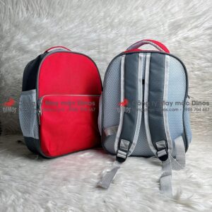 Mặt trước và sau balo màu đỏ