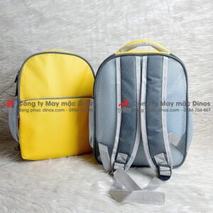 Mặt trước và sau balo màu vàng