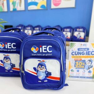 Nhận May Balo Trung Tâm Ngoại Ngữ Theo Yêu Cầu – In Thêu Logo Giá Xưởng TPHCM | Trung Tâm iEC